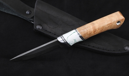 Нож Малыш-1, дамаск, рукоять карельская береза, акрил белый Нож Малыш-1, дамаск, рукоять карельская береза, акрил белый