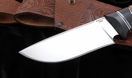 Нож из стали S390 Ловчий рукоять карбон железное дерево черный граб