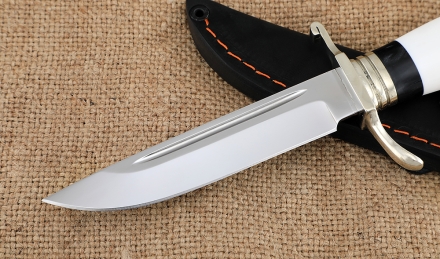 Реплика Финка НКВД малая Elmax мельхиор акрил белый+черный с красной звездой