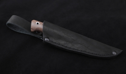 Нож Малыш-1, Х12МФ, рукоять карельская береза коричневая, акрил красный Нож Малыш-1, Х12МФ, рукоять карельская береза коричневая, акрил красный