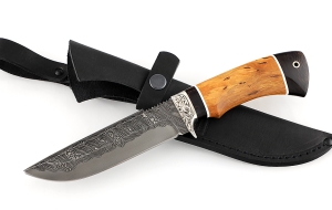 Нож Алтай сталь дамаск ламинированный, рукоять карельская береза стабилизированная янтарь+ черный граб, мельхиор