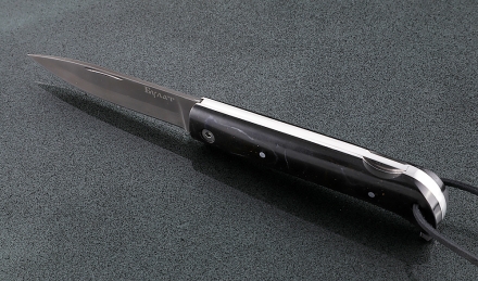 Складной нож Стриж, сталь булат, рукоять накладки акрил черный Складной нож Стриж, сталь булат, рукоять накладки акрил черный